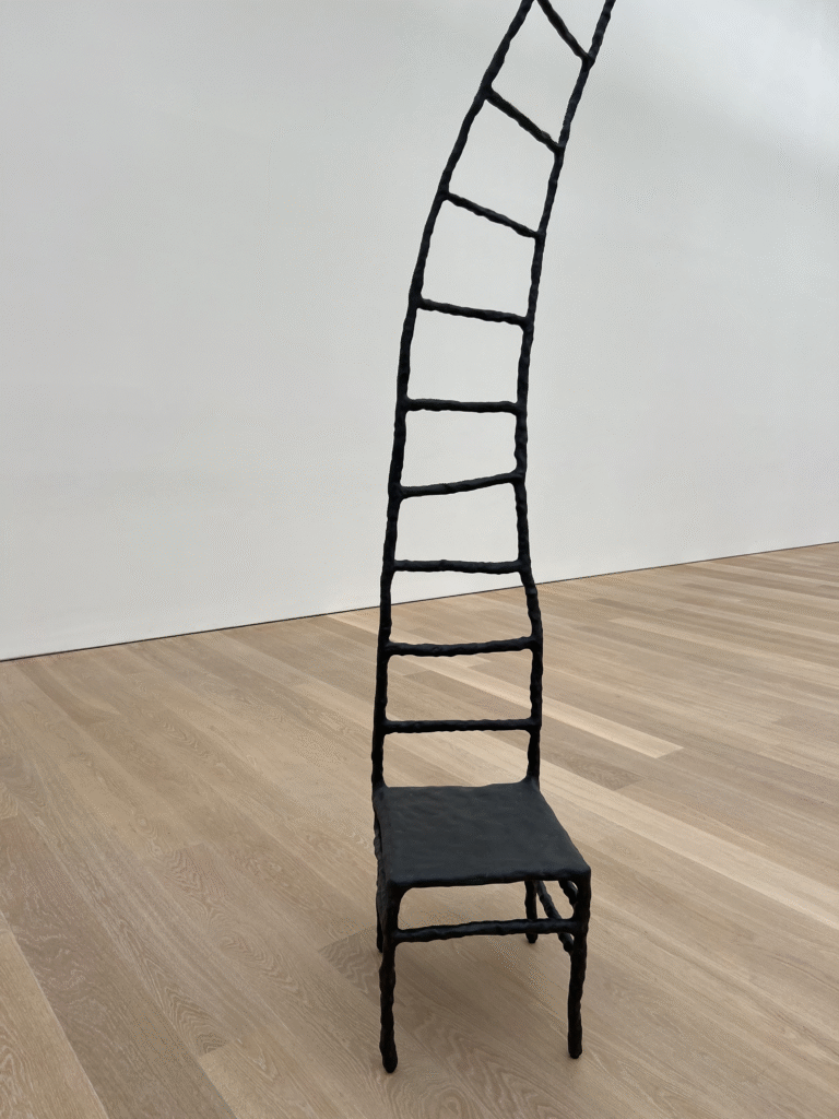 © Maarten Baas – The Empty Chair (2023) (foto Corine Blaauw)